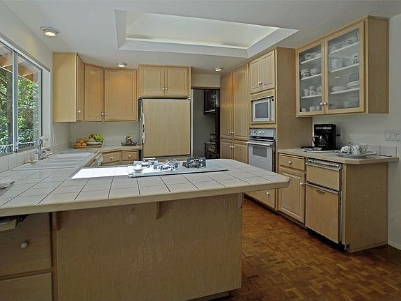 4th image of 12522 SE 48th Pl