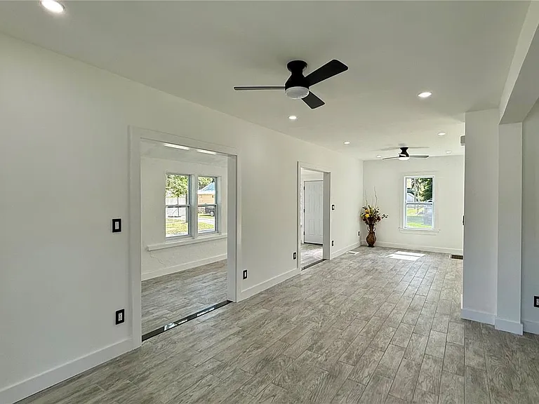 701 New York Ave — Photo 8