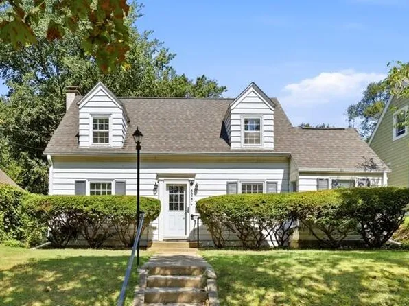 526 Montrose Ave, Kalamazoo, MI 49008