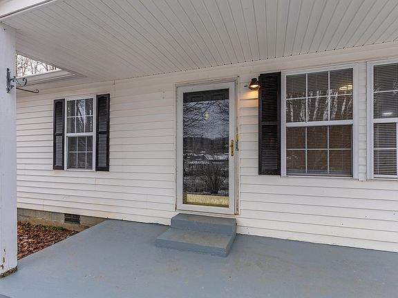 3rd image of 161 Buffalo Hollow Rd