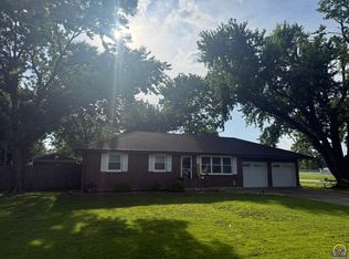 401 S Apollo St, Silver Lake, KS 66539