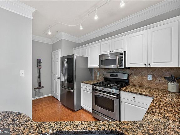 3rd image of 502 Sunset View Ter SE Unit 303