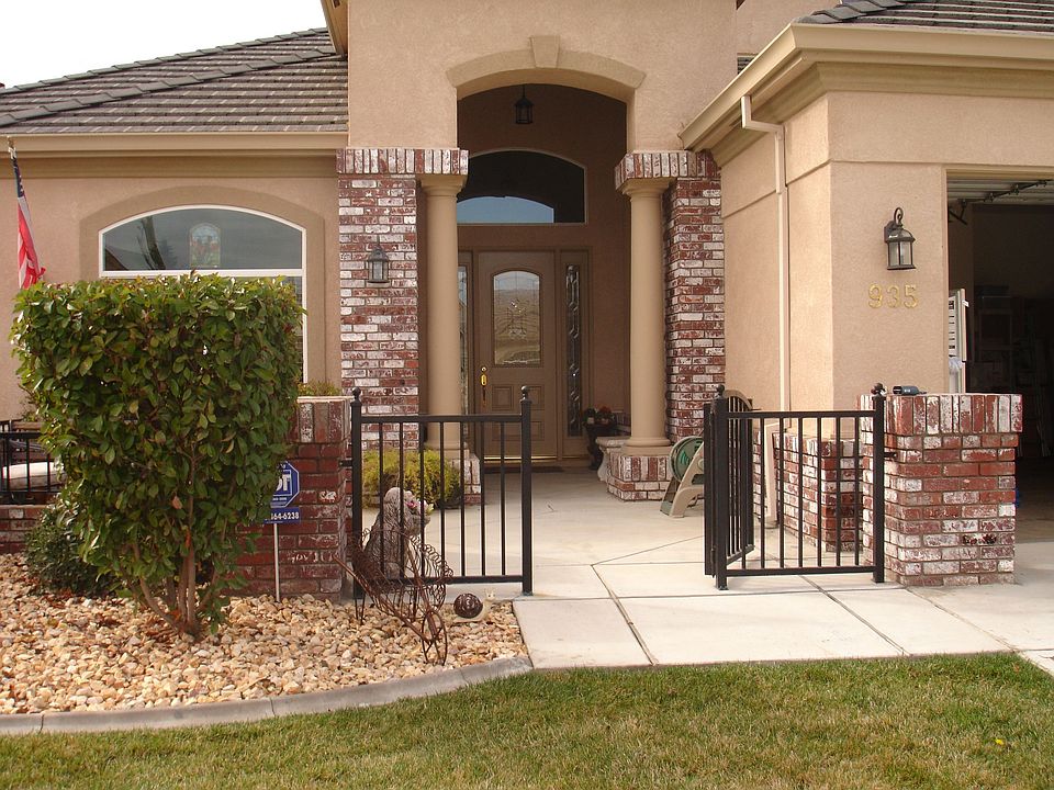 Gated Courtyard