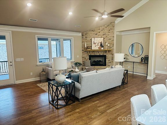 3rd image of 5068 Silver Trace Ln #98