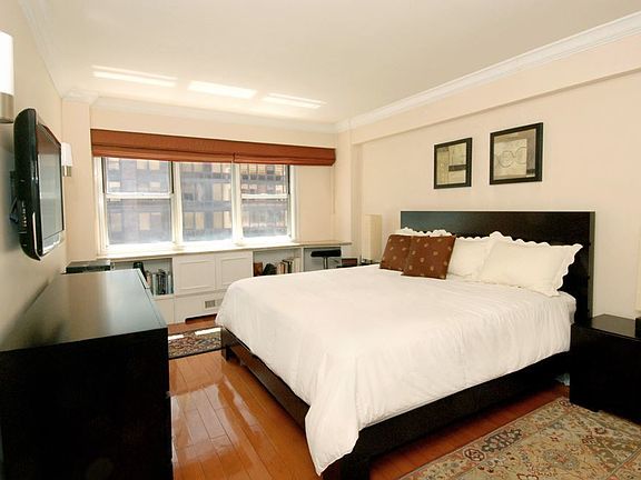 5th image of 153 E 57th St APT 14H
