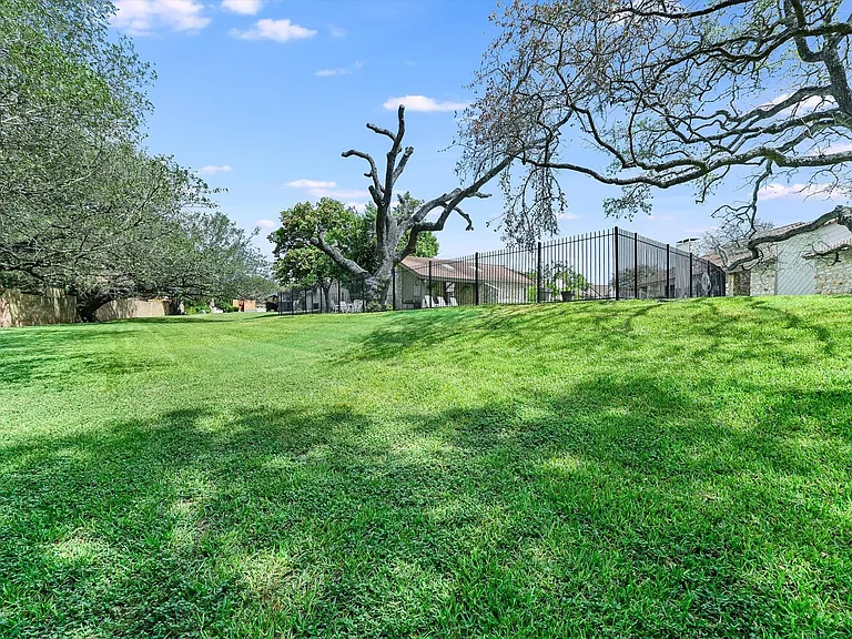 11125 Pinehurst Dr #C — Photo 25