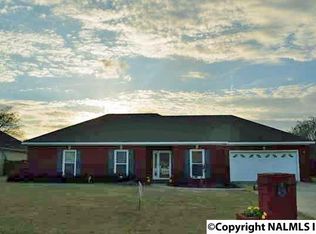 1903 Carpenter Dr SW, Decatur, AL 35603