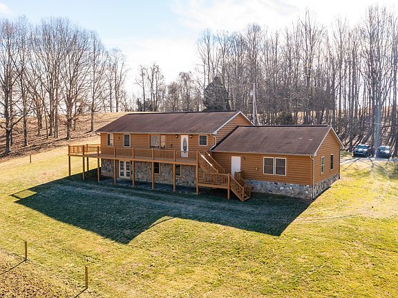 2nd image of 464 Hawknest Dr