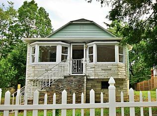 53 Johnson St, Lake Peekskill, NY 10537