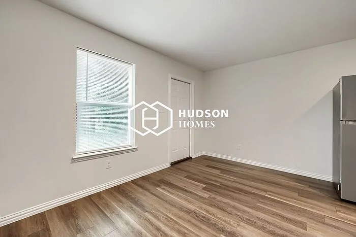 228 Garcia St — Photo 8