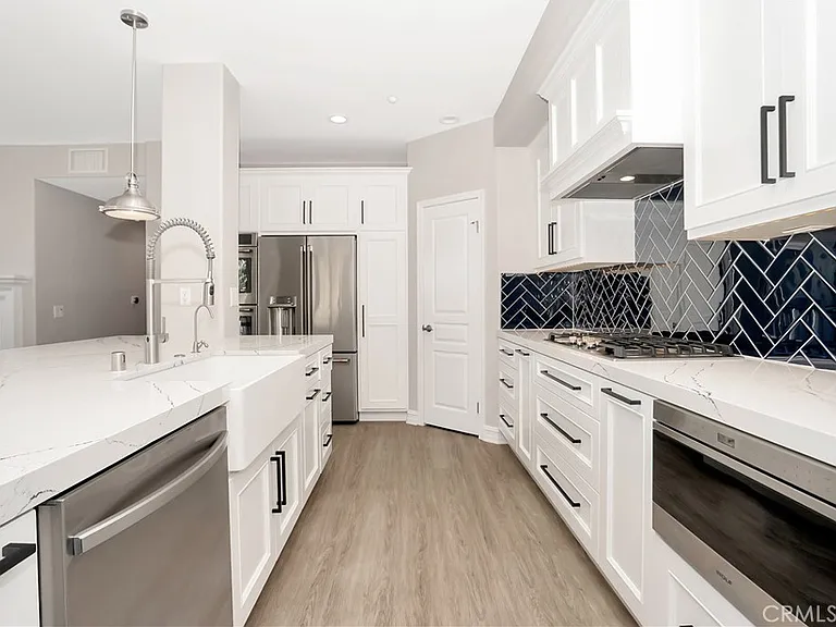 1431 Windshore Way — Photo 3