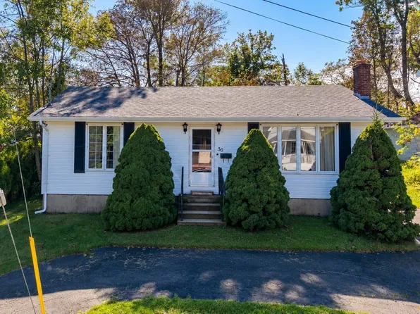 30 Blowers St, Cape Breton, NS B2A 2Y7