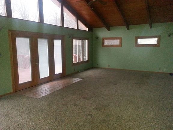 3rd image of 1742 Skyline Dr