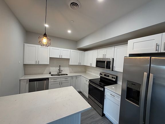3rd image of 255 Washington Ave #31