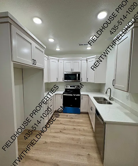 144 W 1575 N #204 — Photo 2