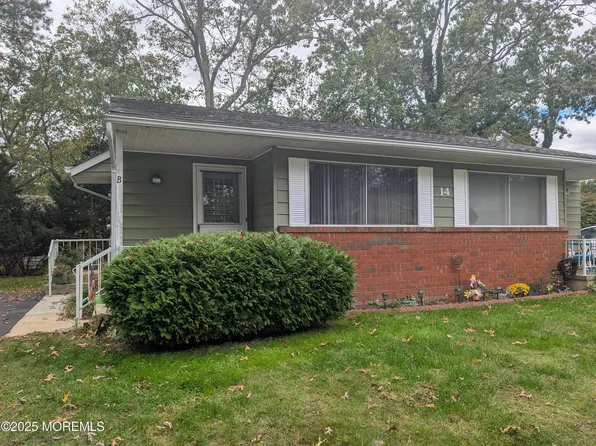 14b California Drive, Whiting, NJ 08759