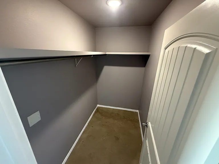 302 N Madison St #B — Photo 7