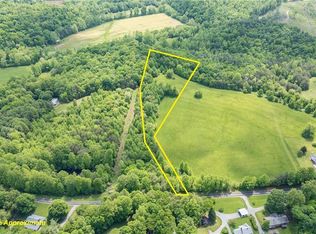 1442 Flippin Rd, Mount Airy, NC 27030