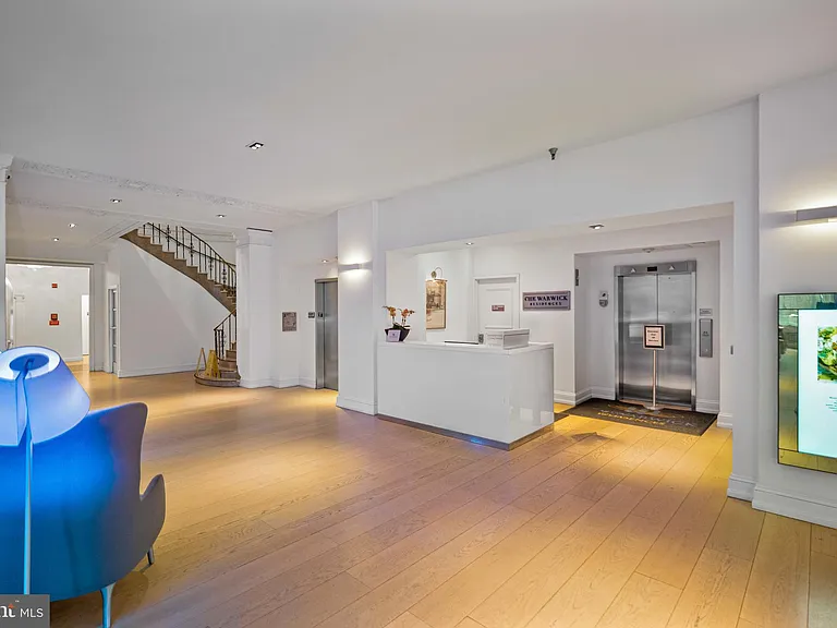 1701 Locust St #15-1901 — Photo 28