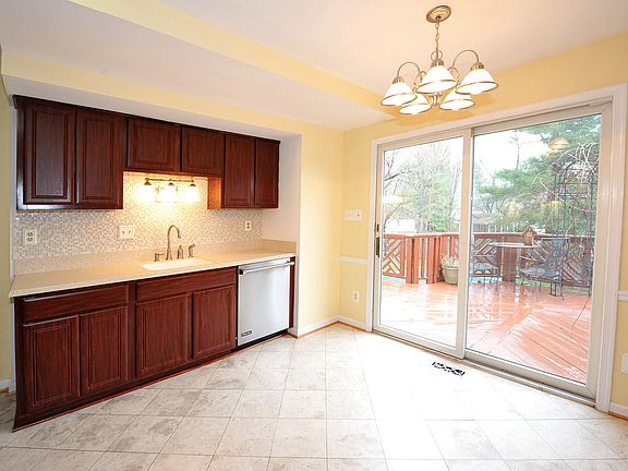 3rd image of 12209 Redchurch Ct