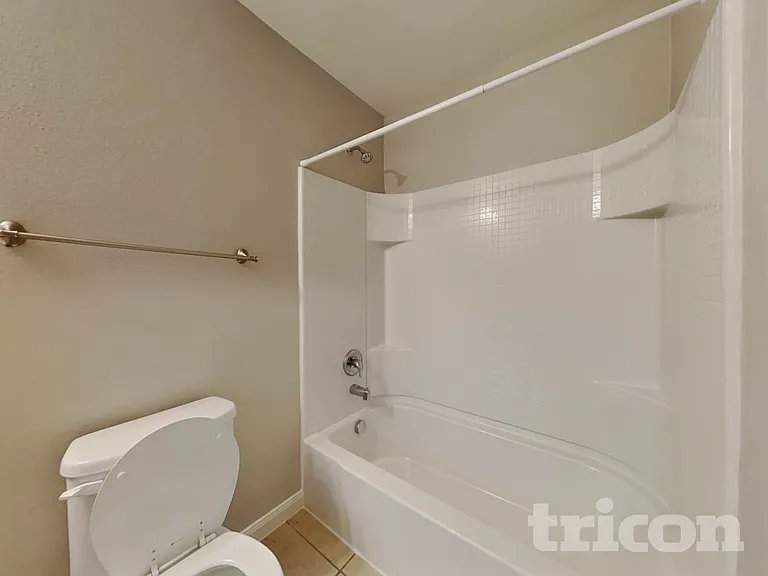 4821 Cedar Springs Dr — Photo 13