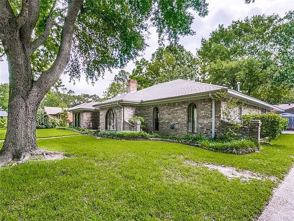 2nd image of 805 Ambassador Row