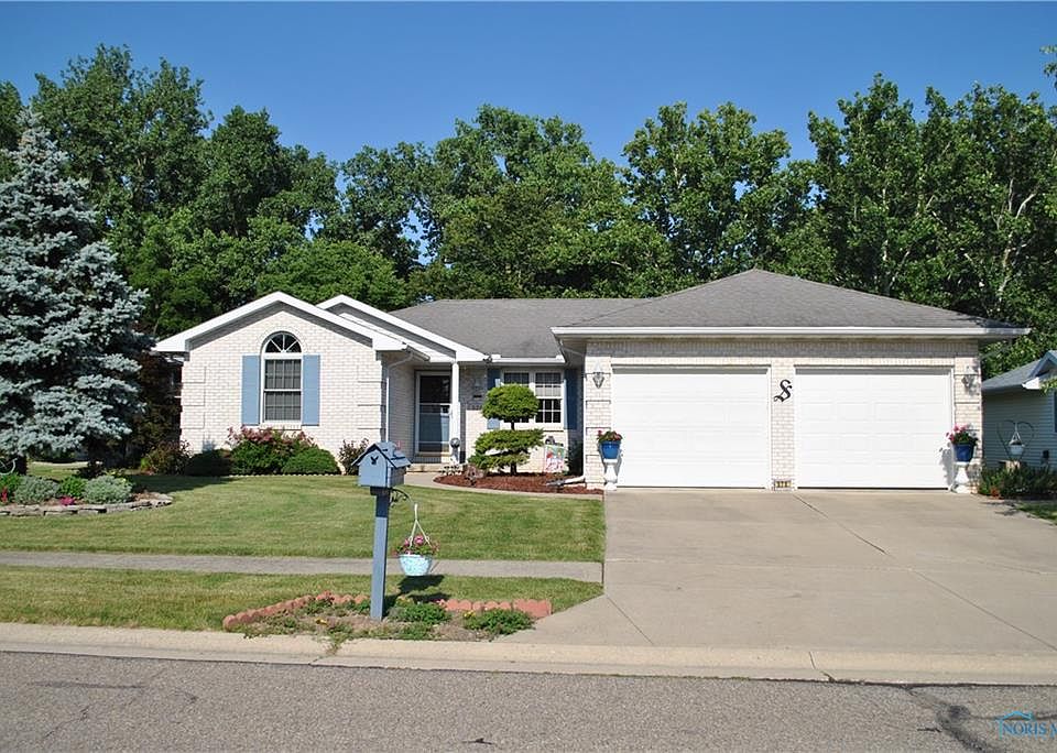 1st image of 570 Becklee Dr