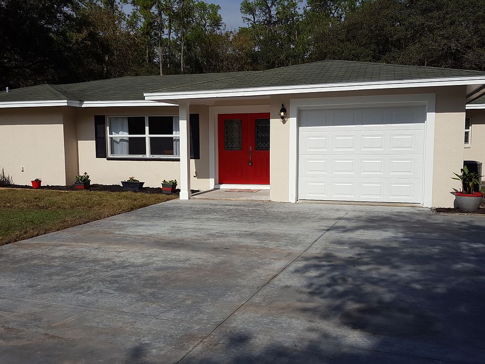 1 Front w lg parking