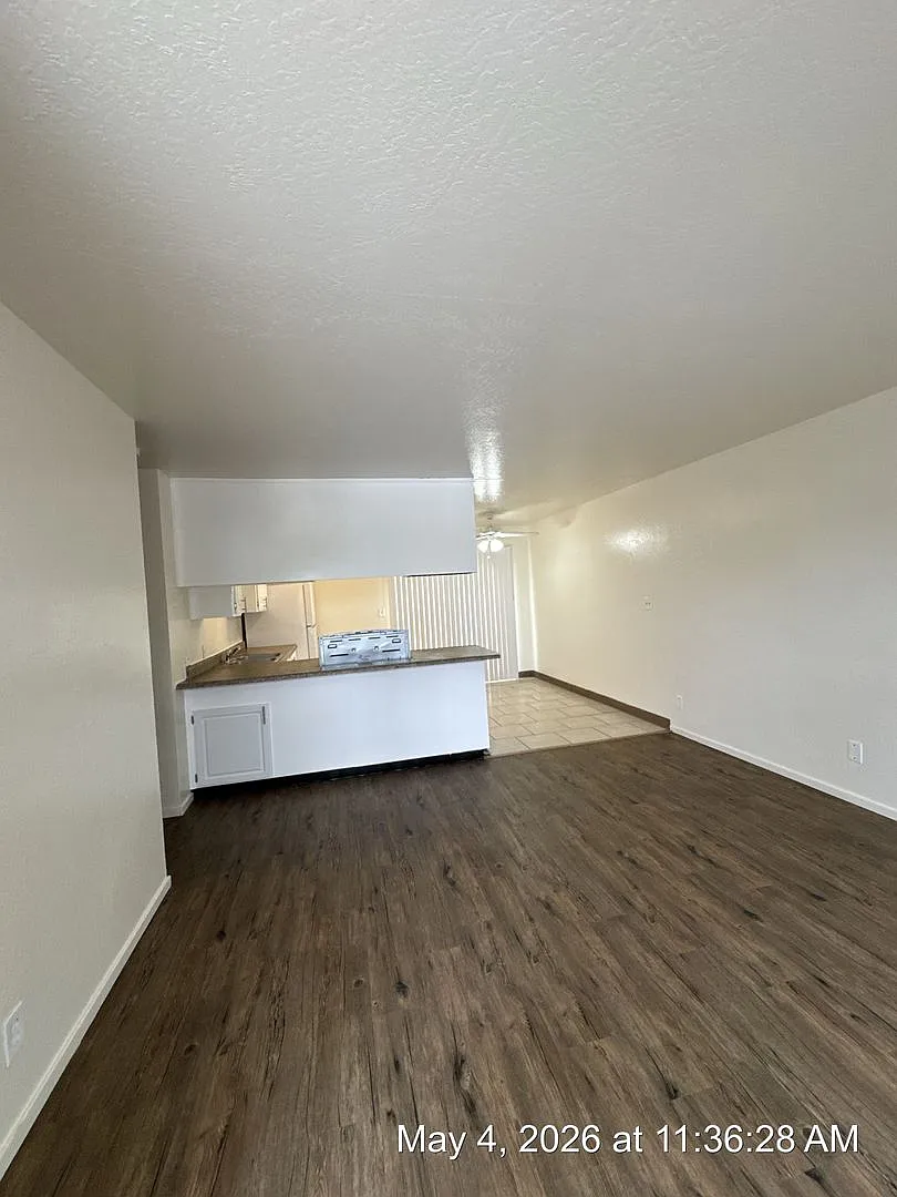 Building Photo - 10670 Railroad Ave #10754
