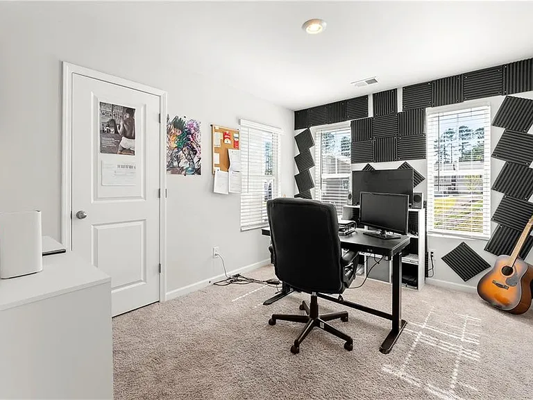1840 Fabian Way — Photo 13