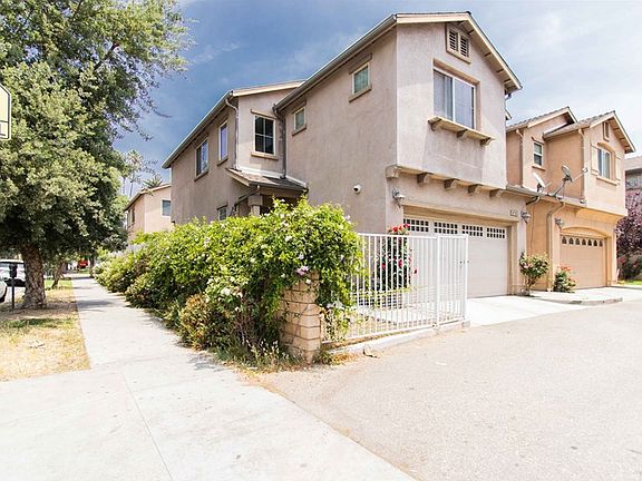 2nd image of 14361 Sylmar Ct