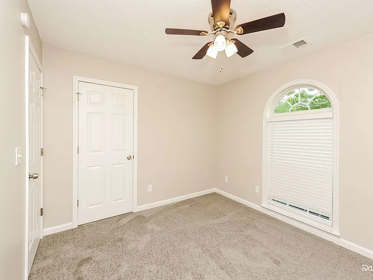 246 Augusta Woods Dr — Photo 10