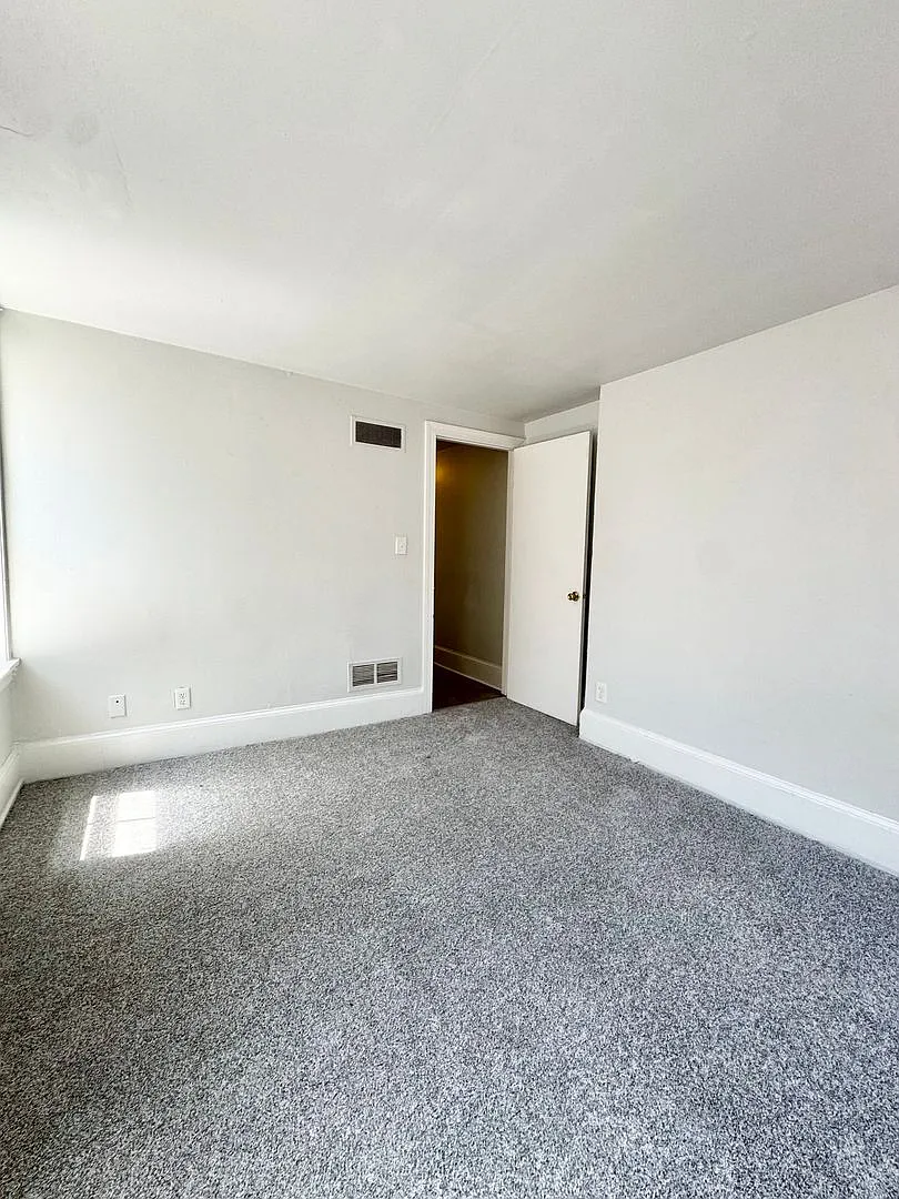 WP1 704 N. Washington St. — Photo 2