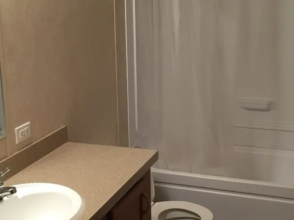 200 2nd St SW, Belfield, ND 58622