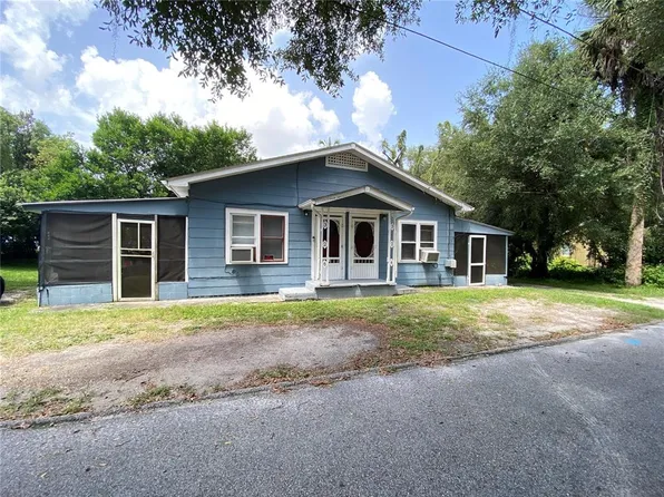 324 S Osceola St, Deland, FL 32724