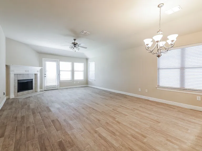 1524 Toucan Dr — Photo 7