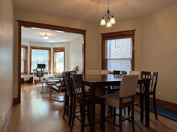 4th image of 3802 N Paulina St #1