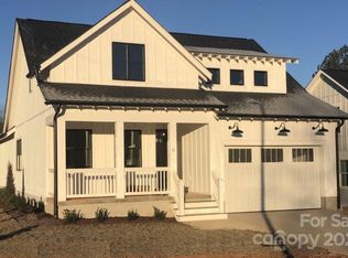 11 Hidden Pond Ln #16, Brevard, NC 28712