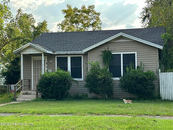 2nd image of 854 MACKINAW Street