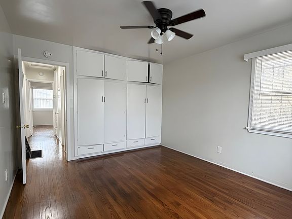 4th image of 231 W 81st St #A