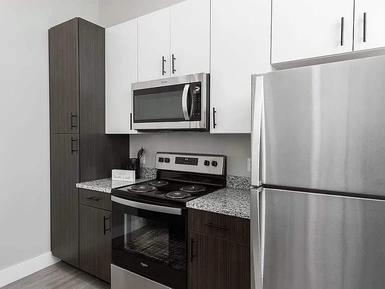 Residences at Delmar Divine — Photo 15