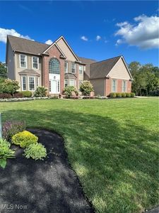 645 Bridgeside Dr, Avon Lake, OH, 44012