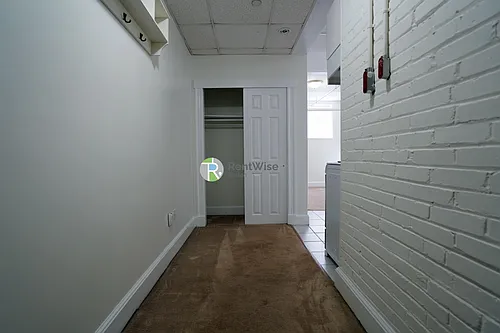 14 Orkney Rd Photo 1