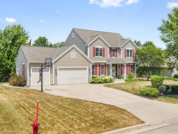 3rd image of 3288 W Yorkshire CIRCLE