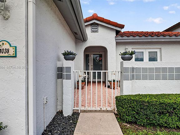 3rd image of 11038 SW 148th Pl