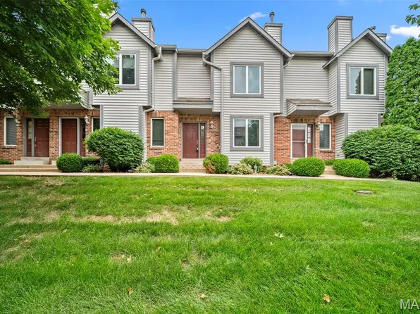 4505 Sherman Park Dr, Saint Charles, MO 63303