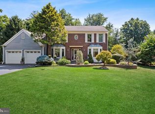 14 Allen Ct, Plainsboro, NJ 08536