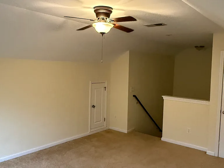 372 Eagle Feather Loop — Photo 10