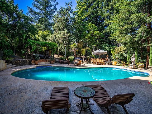 5th image of 1412 Quail Court