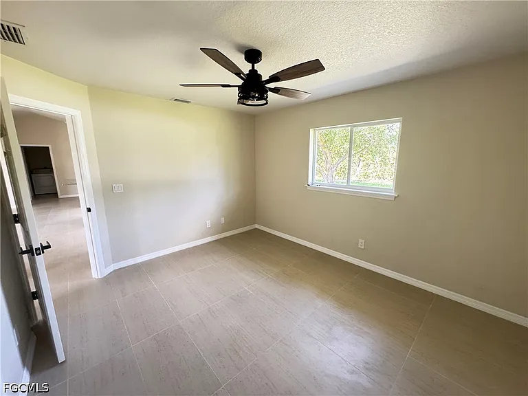 4426 SW Santa Barbara Pl — Photo 23
